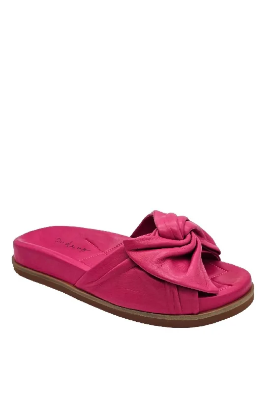 Women's Glove Sandal In Pink